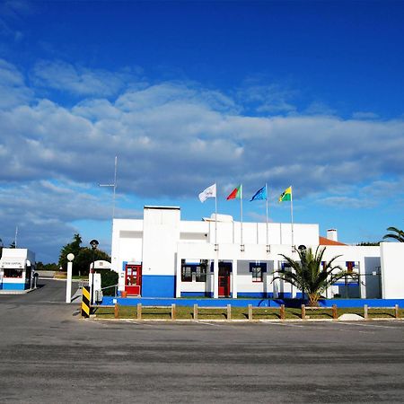 Parque De Campismo Orbitur Sitava Milfontes Hotel Malhadinhas Exterior photo