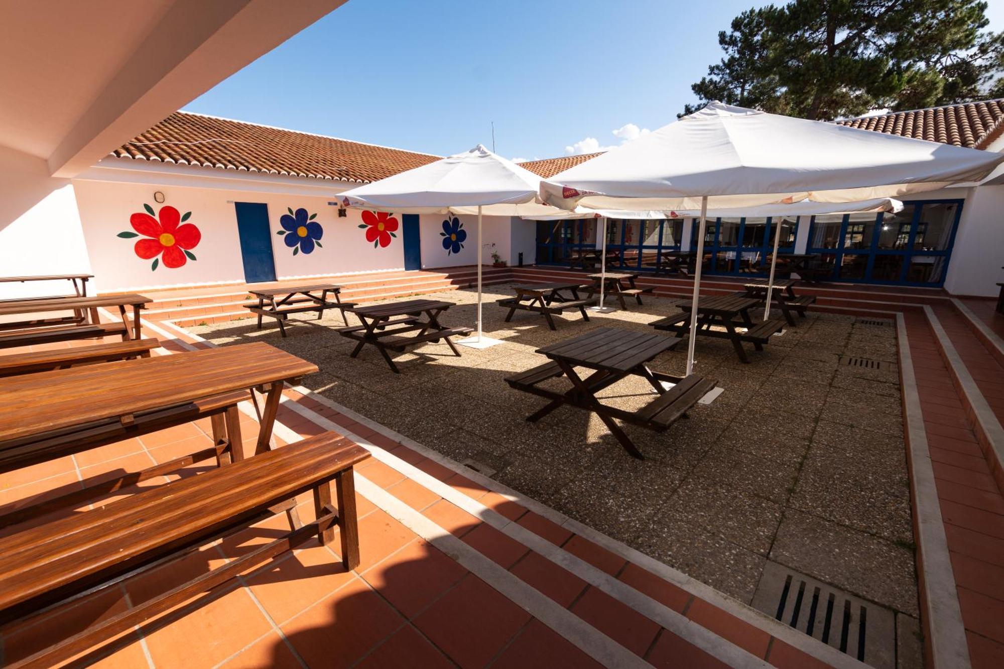 Parque De Campismo Orbitur Sitava Milfontes Hotel Malhadinhas Exterior photo