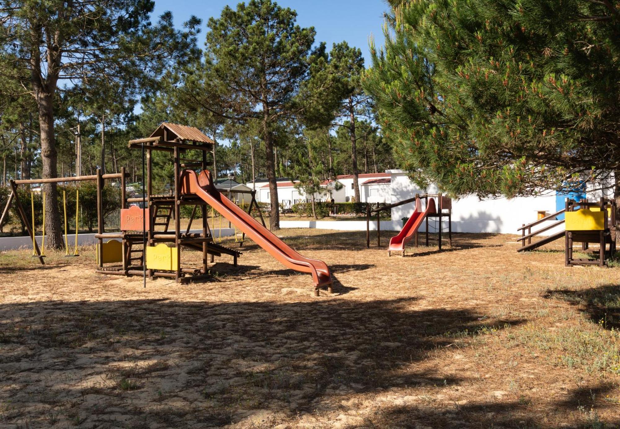 Parque De Campismo Orbitur Sitava Milfontes Hotel Malhadinhas Exterior photo