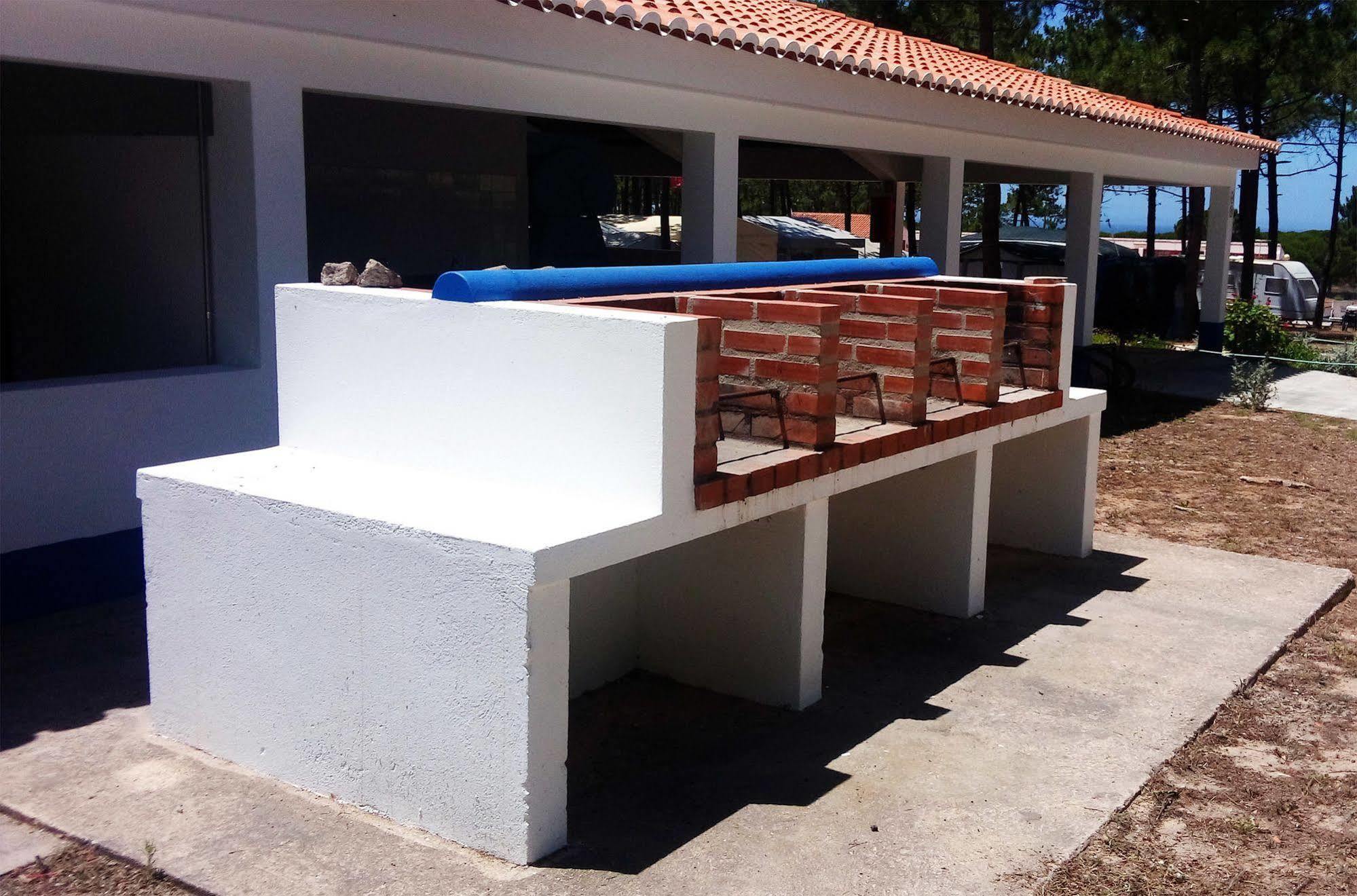 Parque De Campismo Orbitur Sitava Milfontes Hotel Malhadinhas Exterior photo