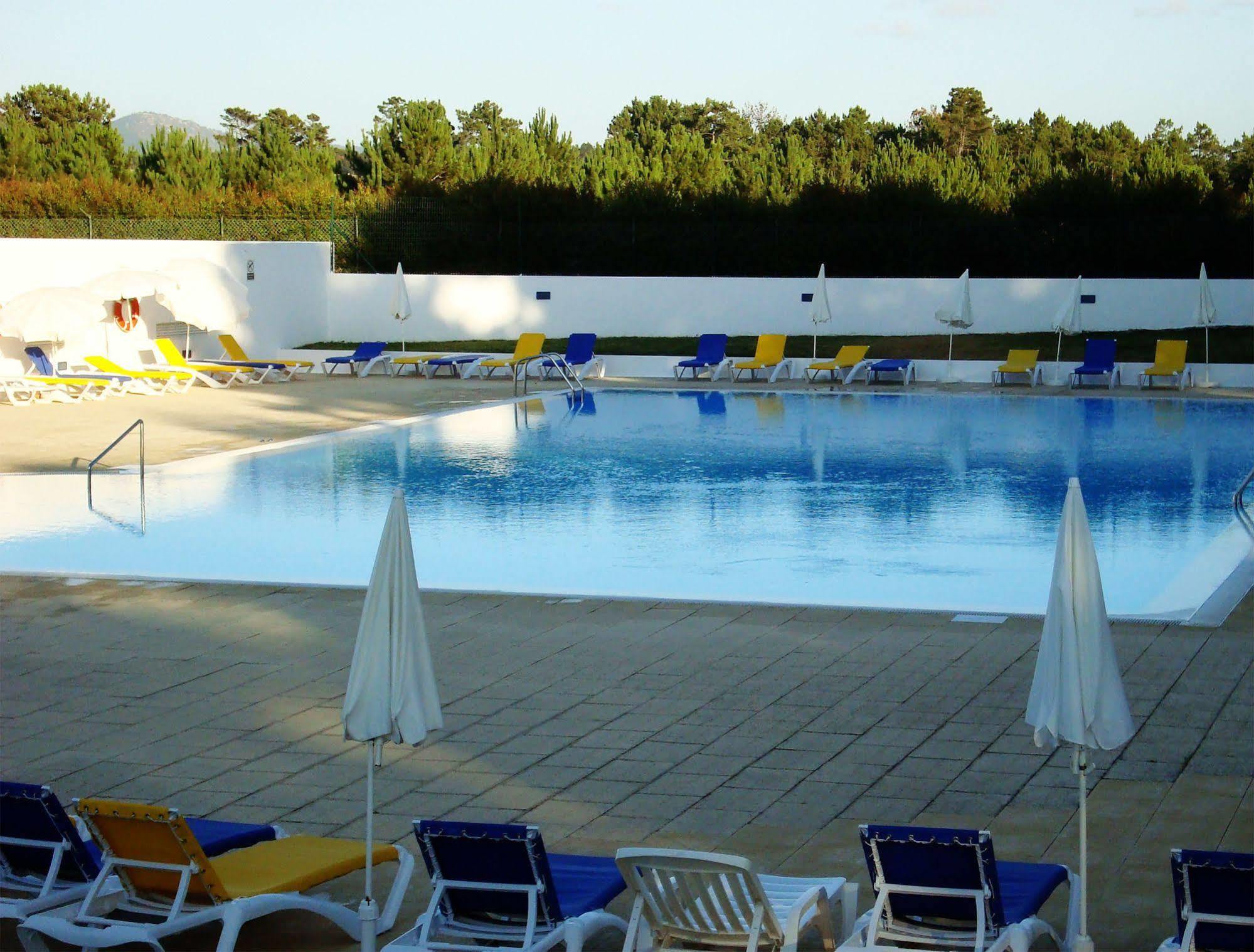 Parque De Campismo Orbitur Sitava Milfontes Hotel Malhadinhas Exterior photo