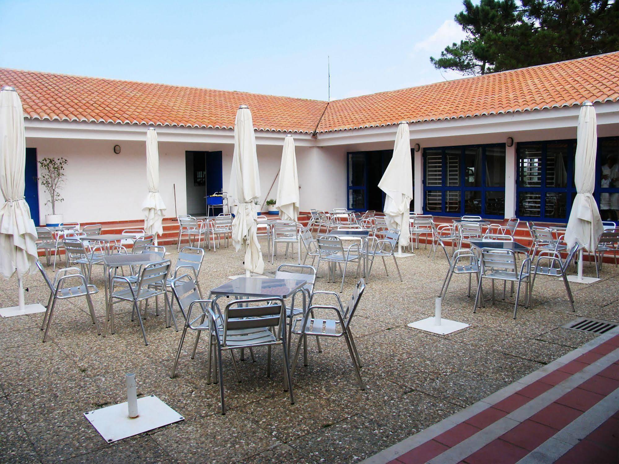 Parque De Campismo Orbitur Sitava Milfontes Hotel Malhadinhas Exterior photo